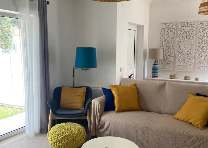 Villa Charming With Private Poll Alcobaça